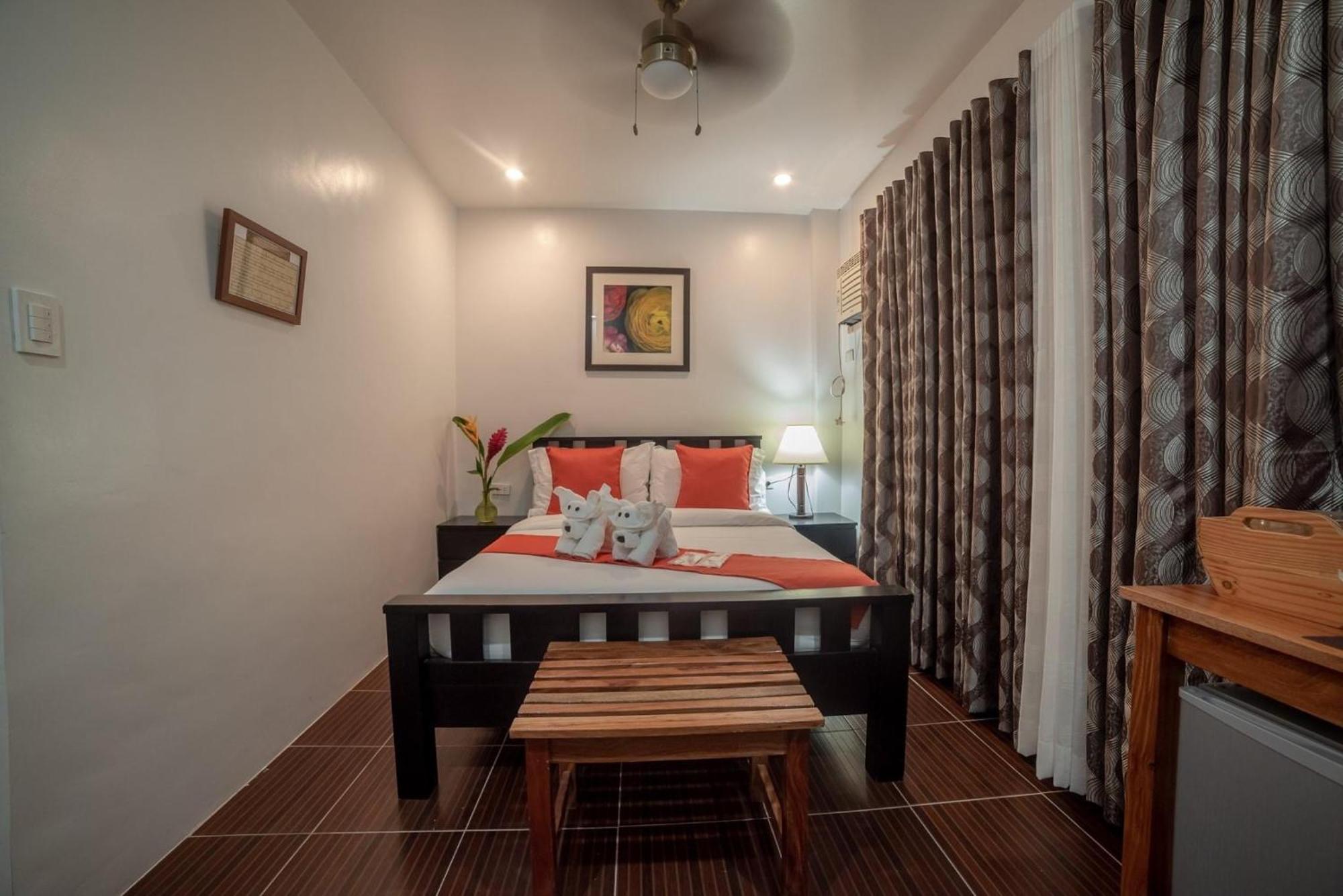 Amboy Hometel Баско Экстерьер фото